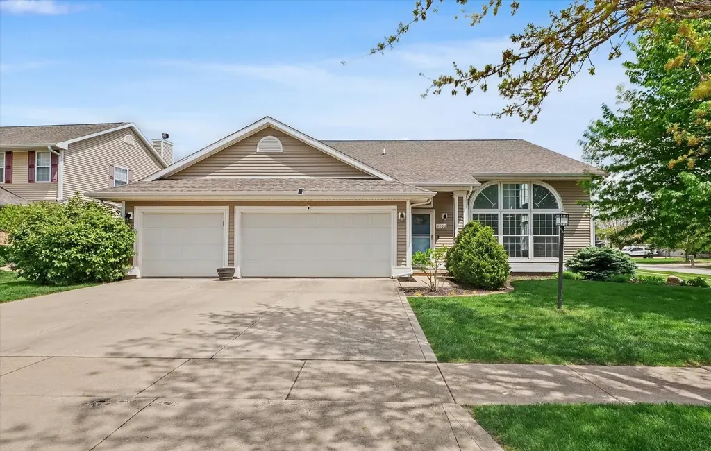1206 Cobblefield Road Champaign IL 61822