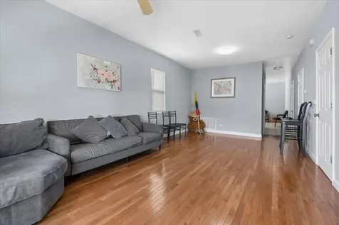 6029 South Loomis Boulevard Chicago IL 60636