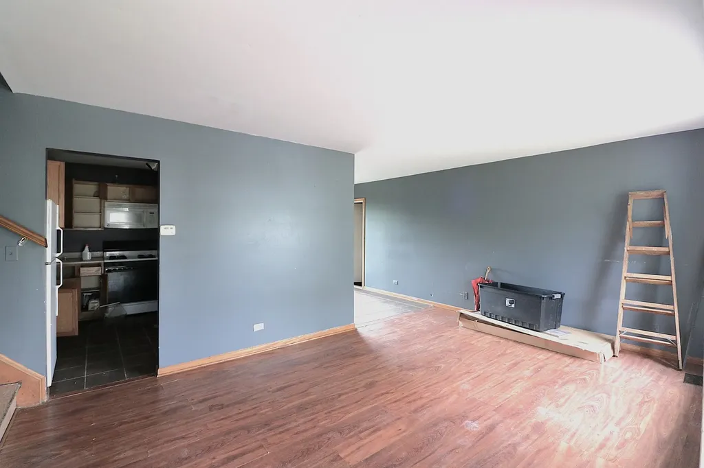 319 Dean Circle Bolingbrook IL 60440