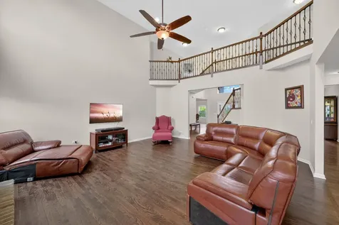 4231 Honey Locust Drive Naperville IL 60564