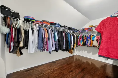 4231 Honey Locust Drive Naperville IL 60564