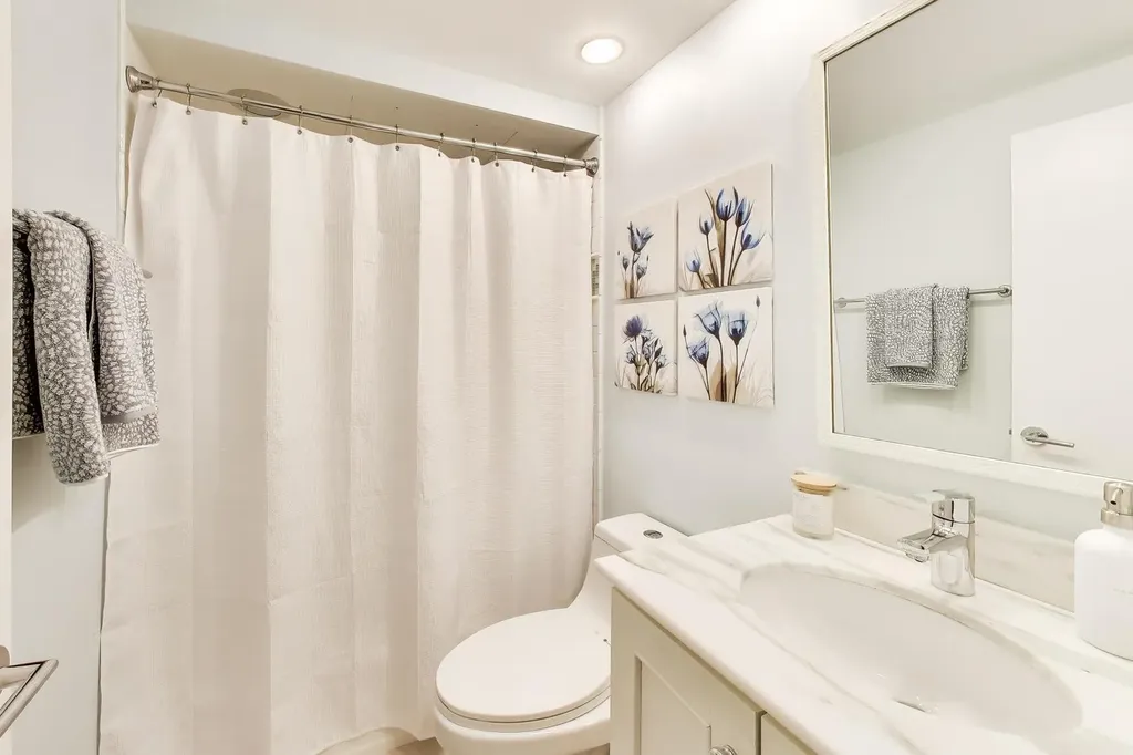1440 North Lake Shore Drive Chicago IL 60610