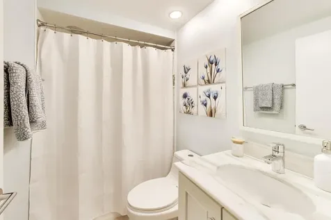 1440 North Lake Shore Drive Chicago IL 60610