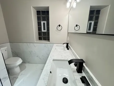 543 East 43rd Street Chicago IL 60653