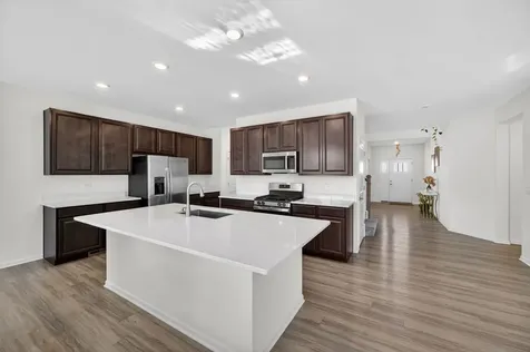 3803 Ivy Lane Elgin IL 60124