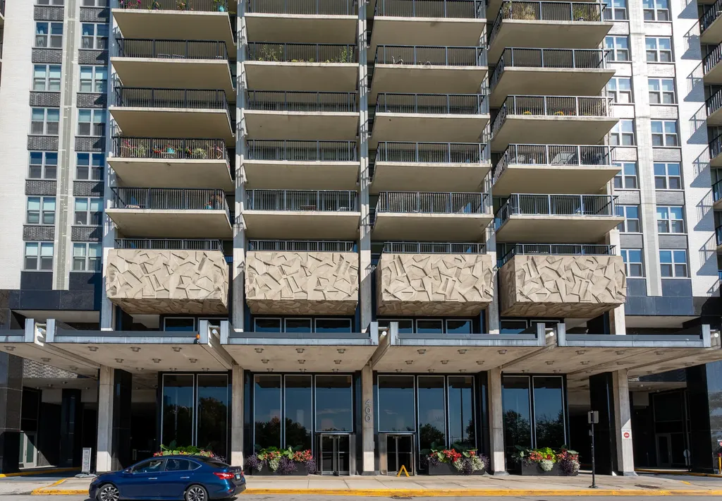400 East Randolph Street Chicago IL 60601
