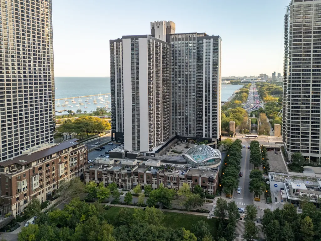 400 East Randolph Street Chicago IL 60601
