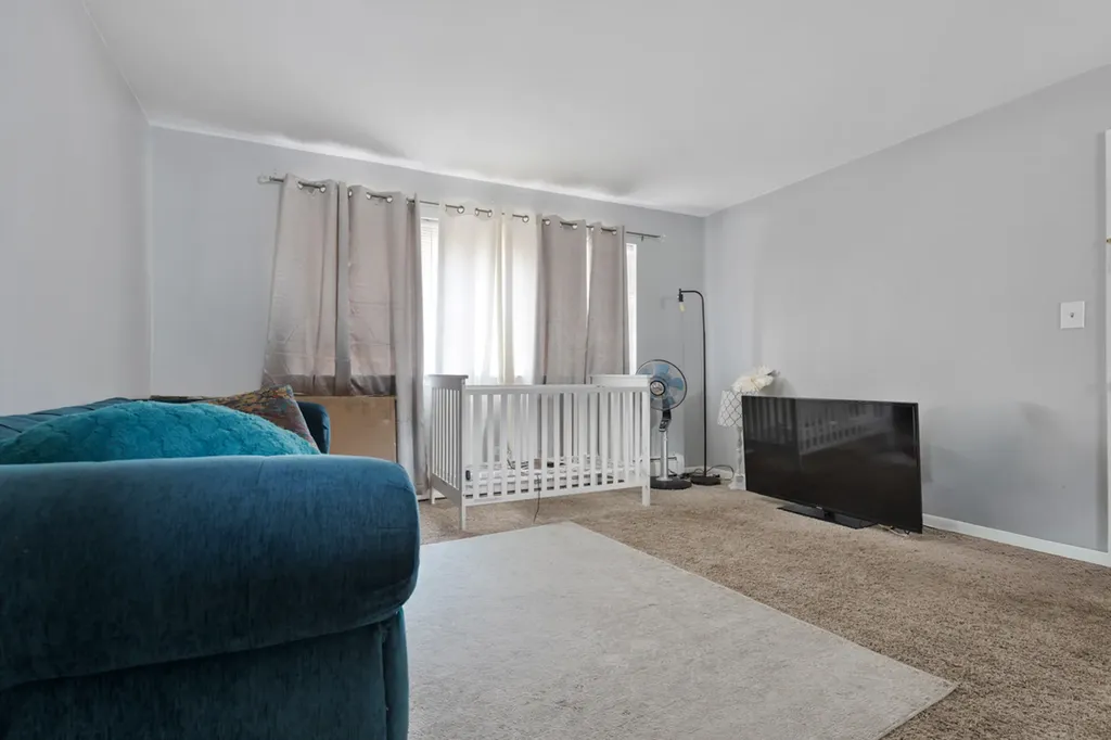 528 North Ardmore Avenue Villa Park IL 60181