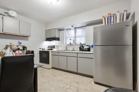 528 North Ardmore Avenue Villa Park IL 60181