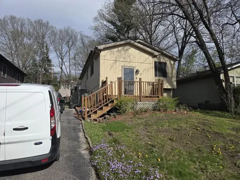 15 Ridgeland Avenue Fox Lake IL 60020