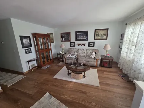 15 Ridgeland Avenue Fox Lake IL 60020
