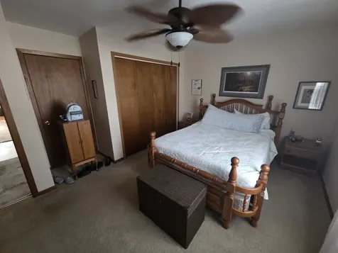 15 Ridgeland Avenue Fox Lake IL 60020
