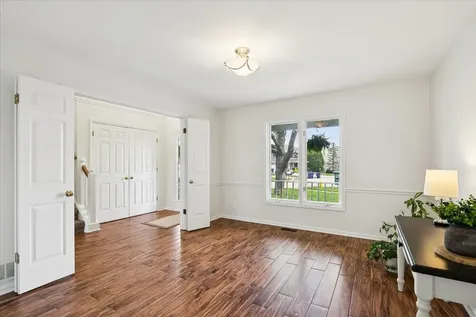 17723 West Dawn Court Gurnee IL 60031