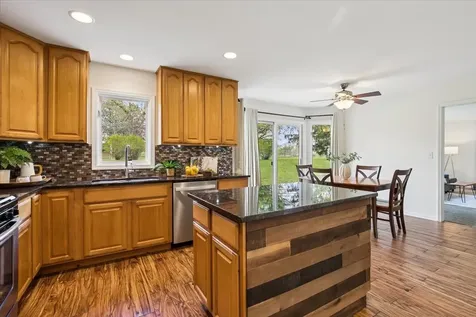 17723 West Dawn Court Gurnee IL 60031