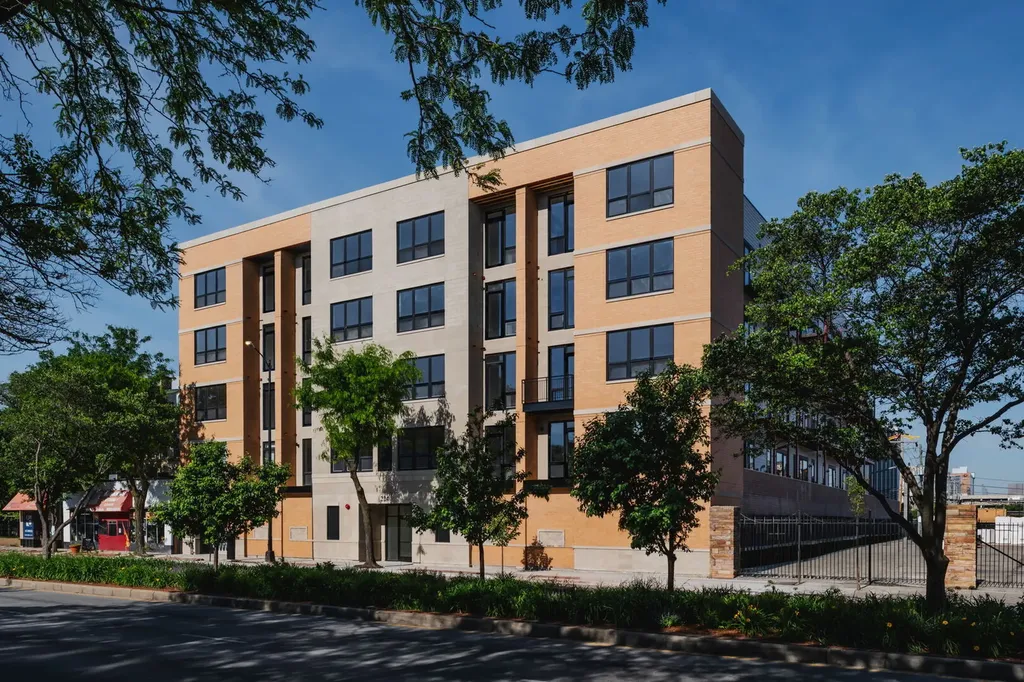 224 South Ashland Avenue Chicago IL 60607