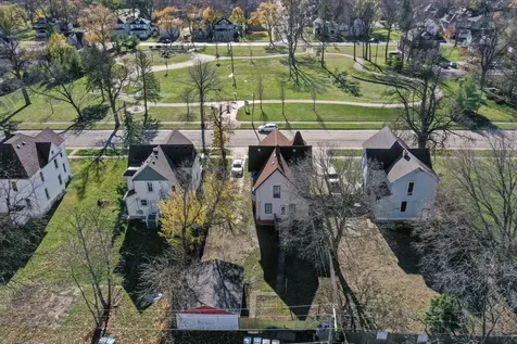1095-1097 East Merchant Street Kankakee IL 60901
