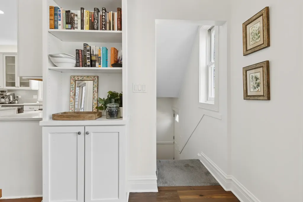 2106 West Addison Street Chicago IL 60618