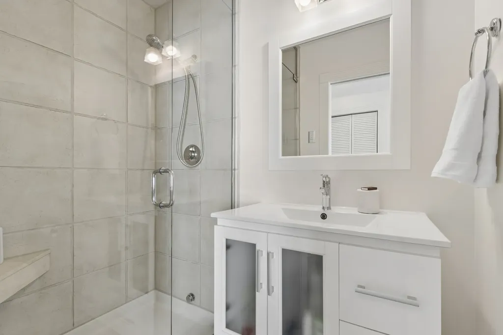2106 West Addison Street Chicago IL 60618