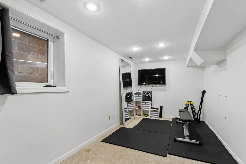 2106 West Addison Street Chicago IL 60618