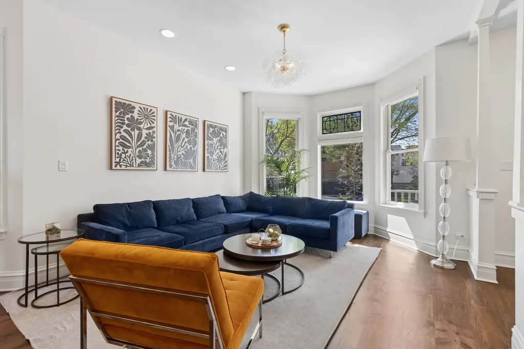 2106 West Addison Street Chicago IL 60618