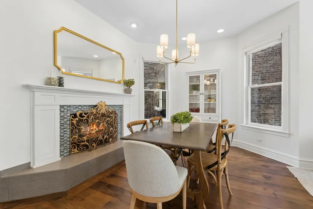 2106 West Addison Street Chicago IL 60618