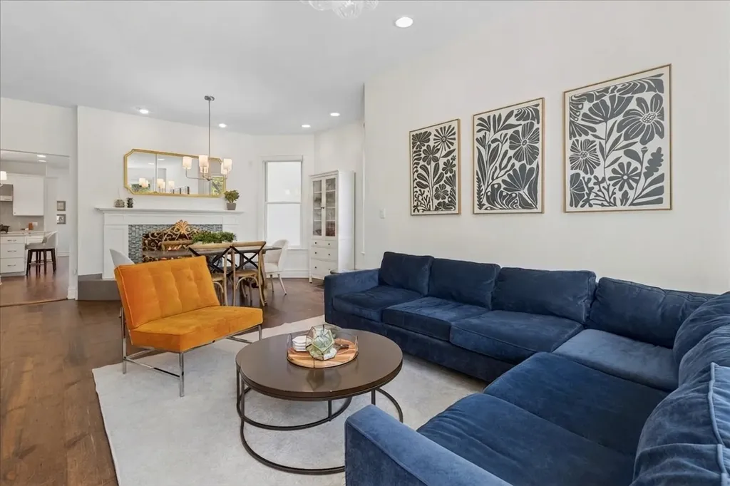 2106 West Addison Street Chicago IL 60618