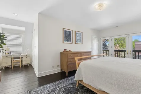 2106 West Addison Street Chicago IL 60618