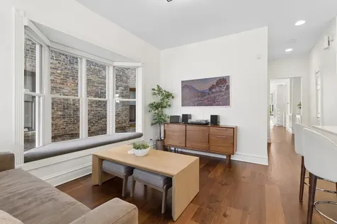 2106 West Addison Street Chicago IL 60618