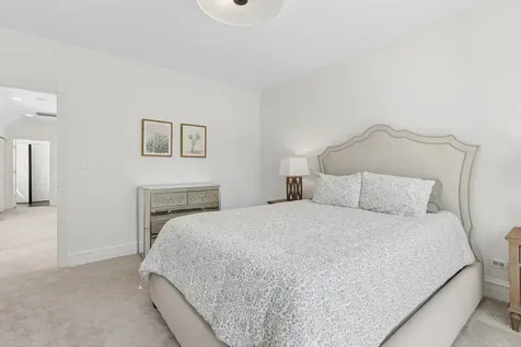 2106 West Addison Street Chicago IL 60618