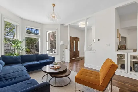 2106 West Addison Street Chicago IL 60618