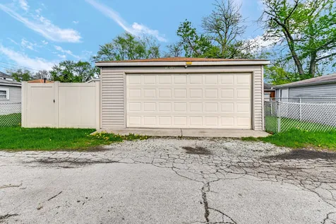 14832 Langley Avenue Dolton IL 60419