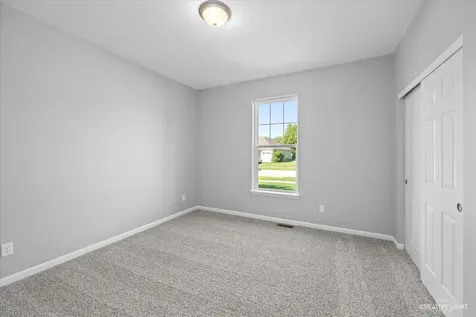 3301 Comstock Avenue Dekalb IL 60115