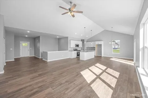 3301 Comstock Avenue Dekalb IL 60115