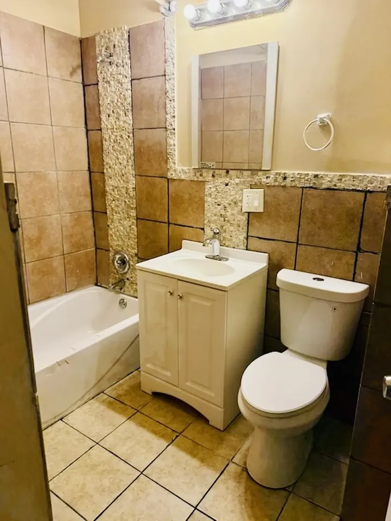5656 South Marshfield Avenue Chicago IL 60636