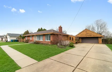 6554 West 92nd Street Oak Lawn IL 60453