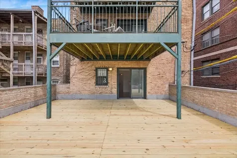 2363 East 70th Street Chicago IL 60649
