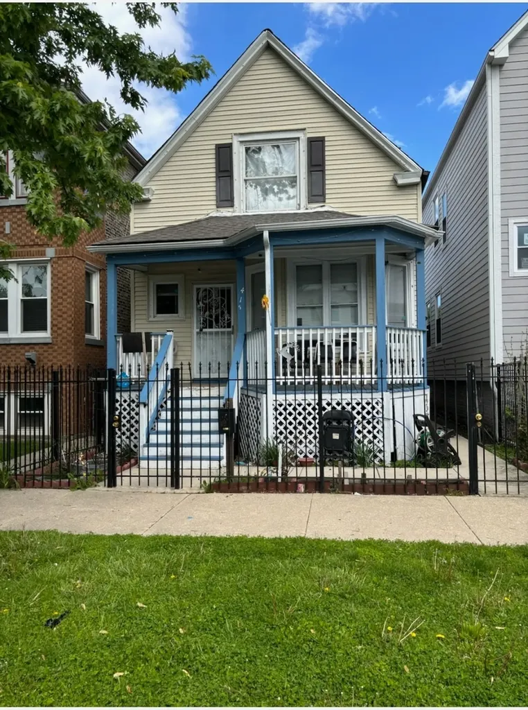 415 North Lawler Avenue Chicago IL 60644