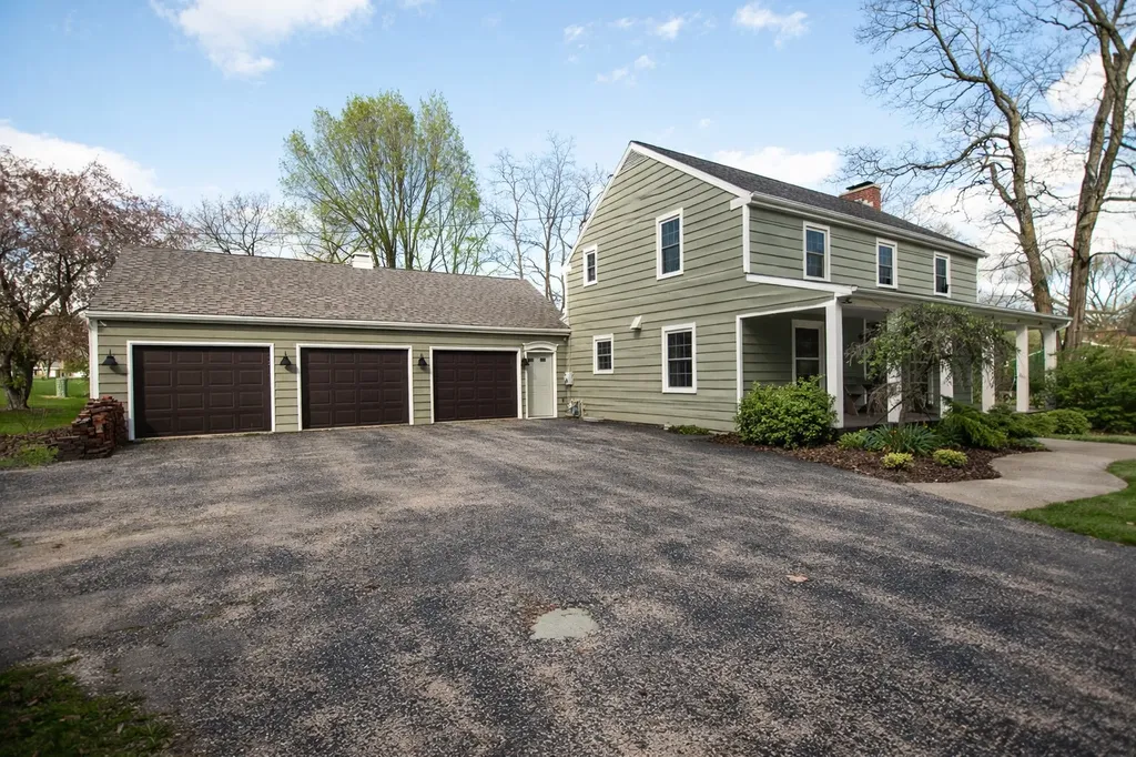 3868 West Ogle Street Dixon IL 61021