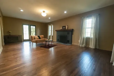 3868 West Ogle Street Dixon IL 61021