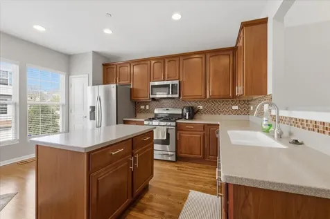 65 Arcadia Lane Lake Zurich IL 60047