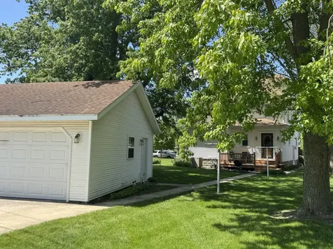 222 North Maple Street Herscher IL 60941