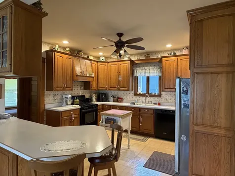 222 North Maple Street Herscher IL 60941