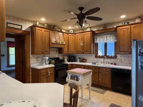 222 North Maple Street Herscher IL 60941