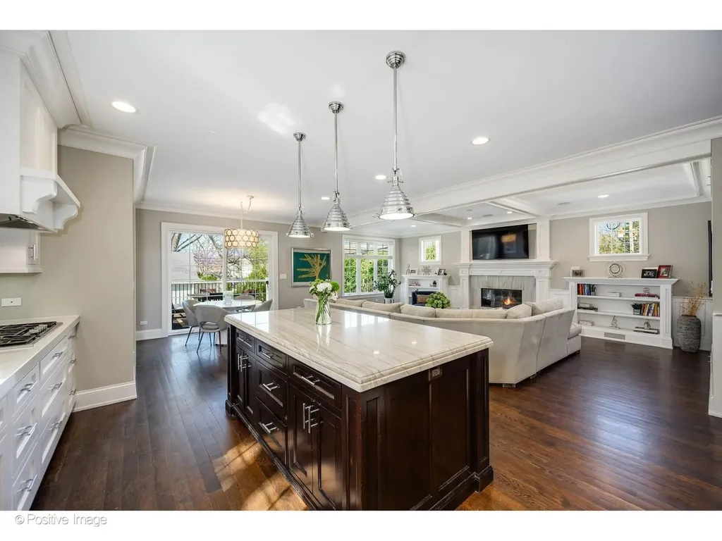 1916 Washington Avenue Wilmette IL 60091