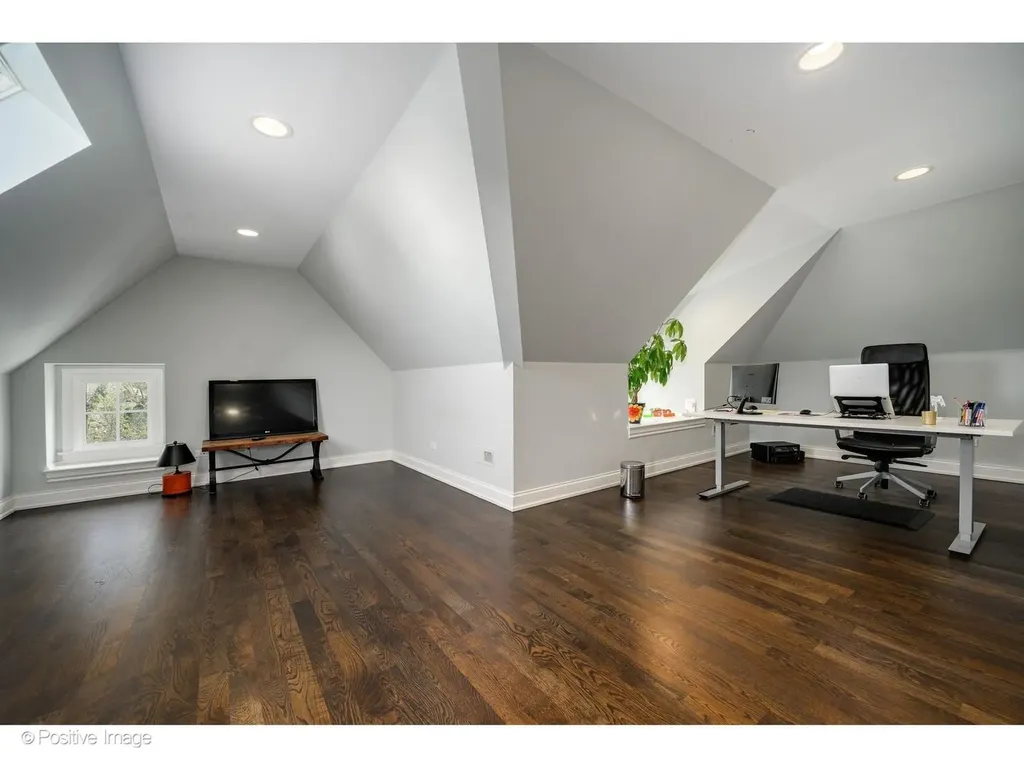 1916 Washington Avenue Wilmette IL 60091