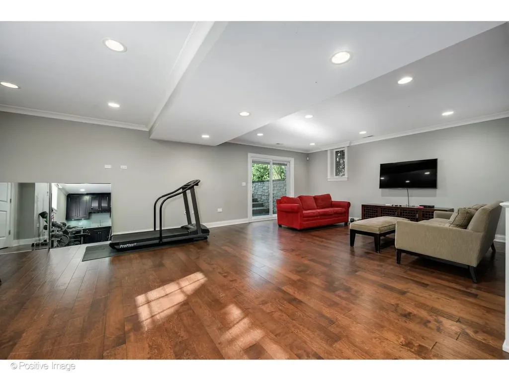 1916 Washington Avenue Wilmette IL 60091