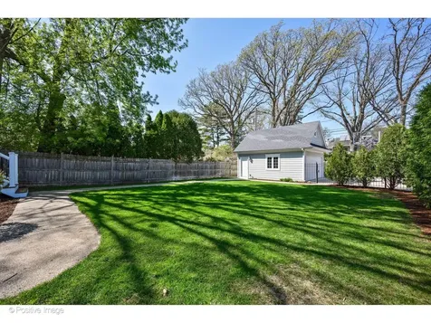 1916 Washington Avenue Wilmette IL 60091