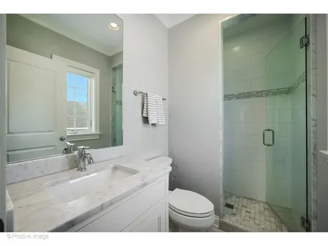 1916 Washington Avenue Wilmette IL 60091