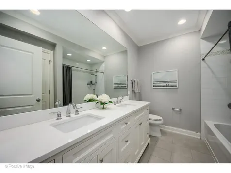 1916 Washington Avenue Wilmette IL 60091