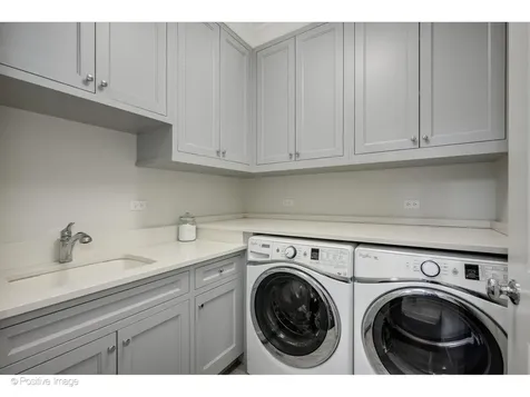 1916 Washington Avenue Wilmette IL 60091